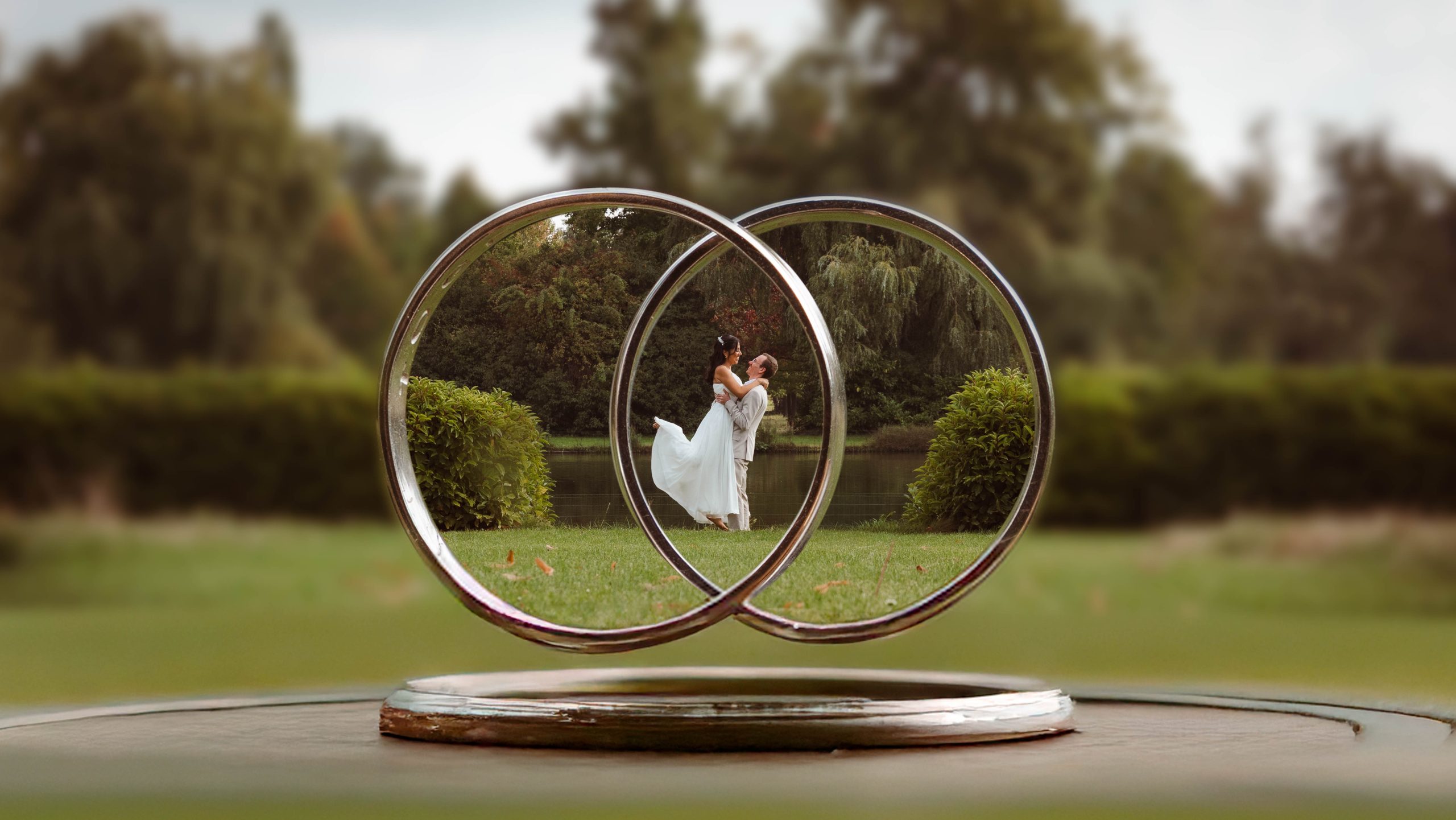 Wedding rings and flowers