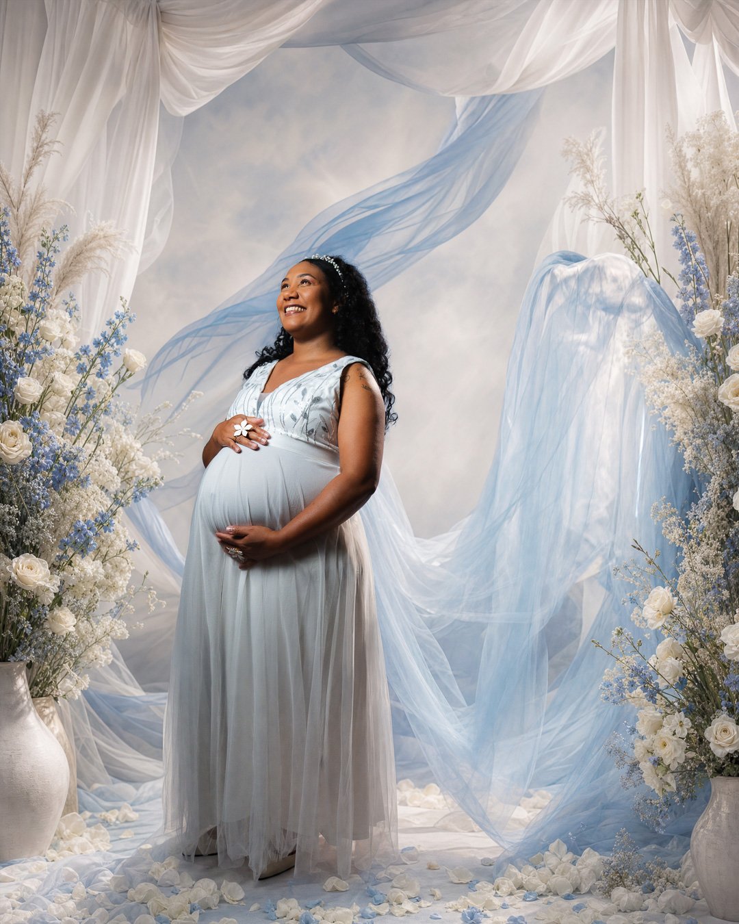 Maternity photoshoot in Brussels, studio session