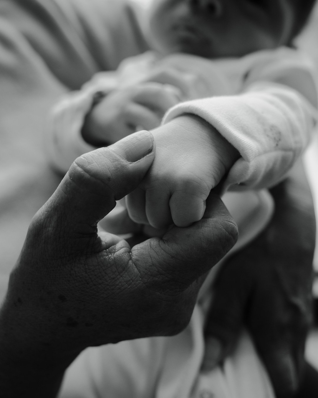 Fast delivery of newborn and maternity photo gallery